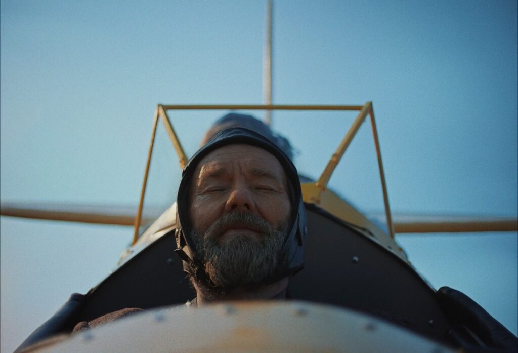 Train Dreams: دراسة في أبعاد التكوين والدلالة