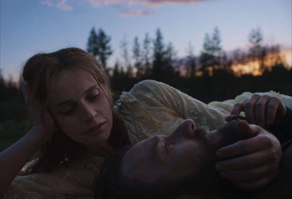 Train Dreams: دراسة في أبعاد التكوين والدلالة